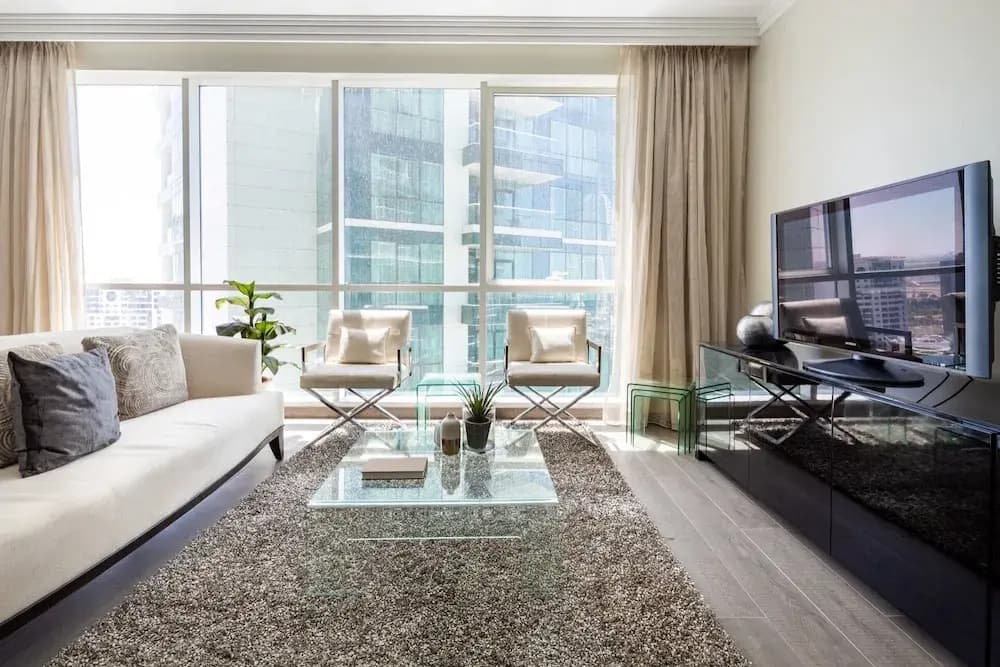 Astounding 3BR Apartment w/ Sea & Marina Views! - photo 6