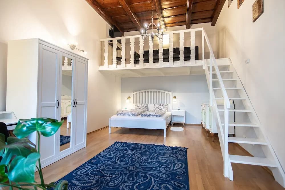 Lovely Apartment on Mala Strana just 10 mins walk to scenic places - photo 6