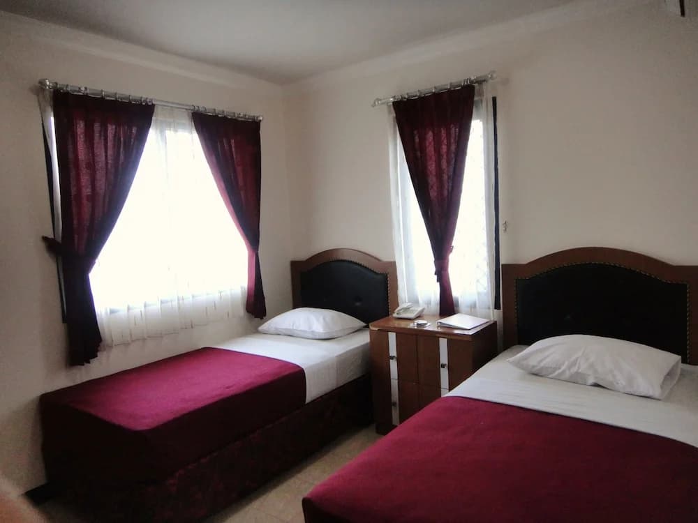 Karsa Utama Hotel - photo 5