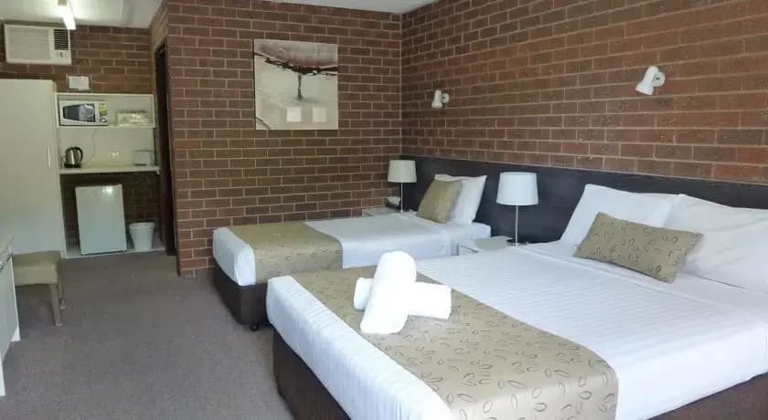 Healesville Motor Inn - photo 20