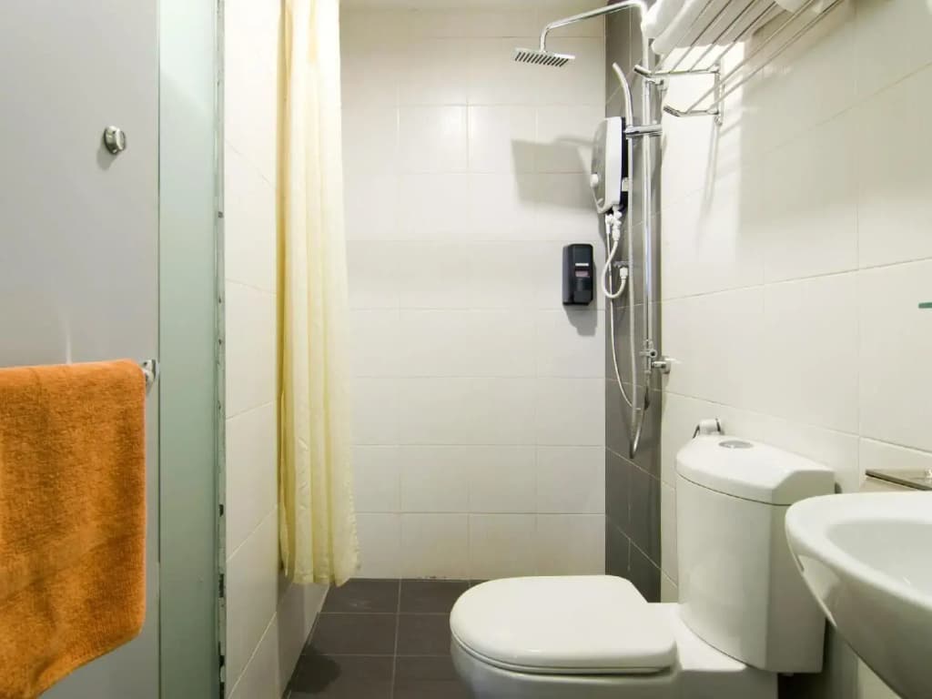 8 Days Boutique Hotel @ Mount Austin JB - photo 8