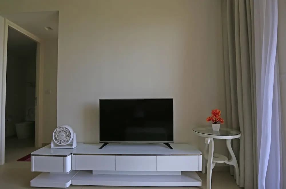 Unixx Condominiums by Win 99 Group - photo 6