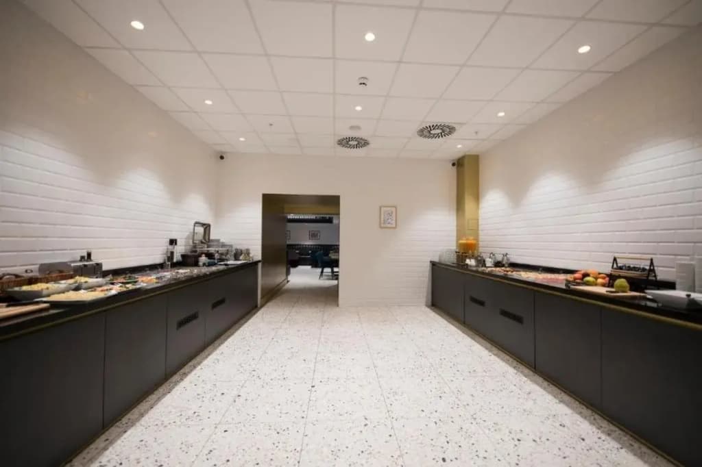 The Gold Bank - photo 13