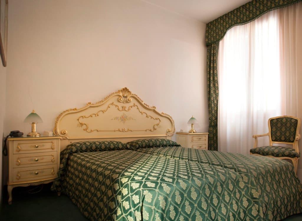 Albergo Commercio e Pellegrino - photo 4