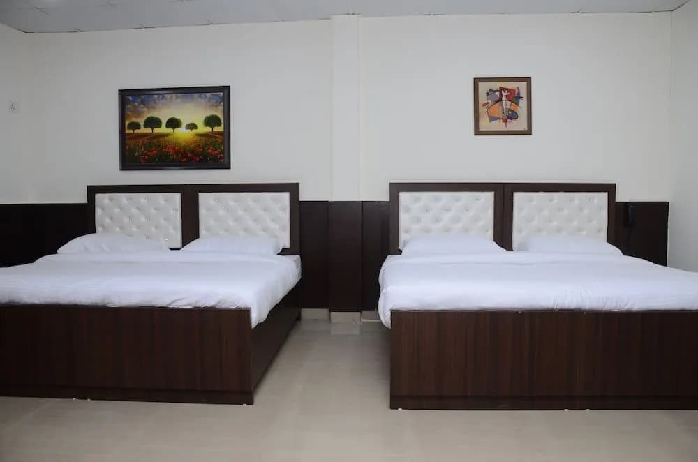 The 7 Days Hotel - photo 4