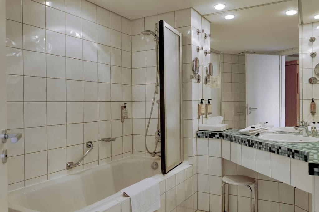 Radisson Hotel Berlin Charlottenburg - photo 11