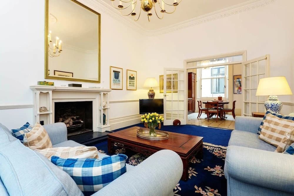 Queen's Gardens Flat - photo 6