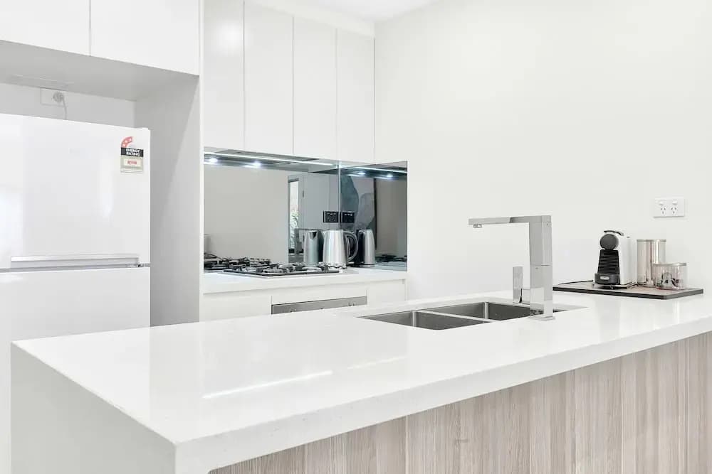 Elegant 2 Bedrooms Terrace with Premium Condition - photo 9