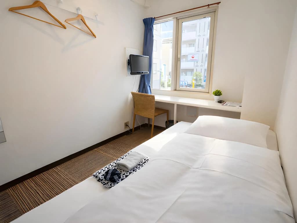 Sakura Hotel Jimbocho - Hostel - photo 2