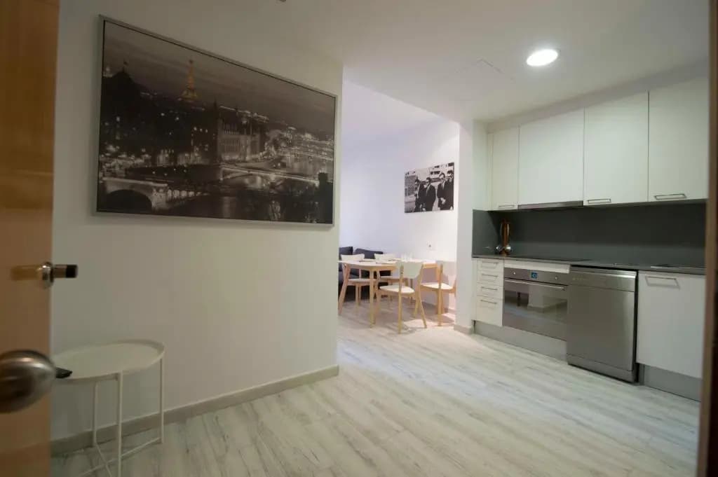 Roger de Lluria Design Aparments - photo 7