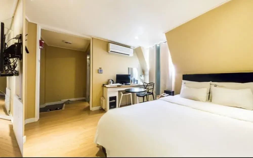 Reem Hotel - photo 6
