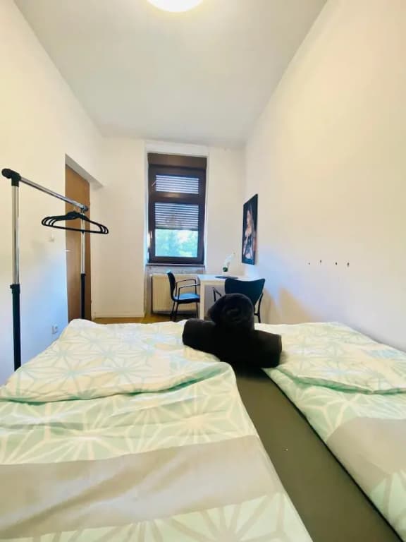 Spacious 4BR for 15 & 15 Min to Danube - photo 8