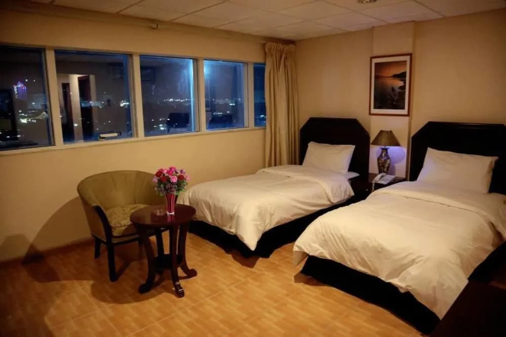 Falcon Hotel Apartments - photo 7