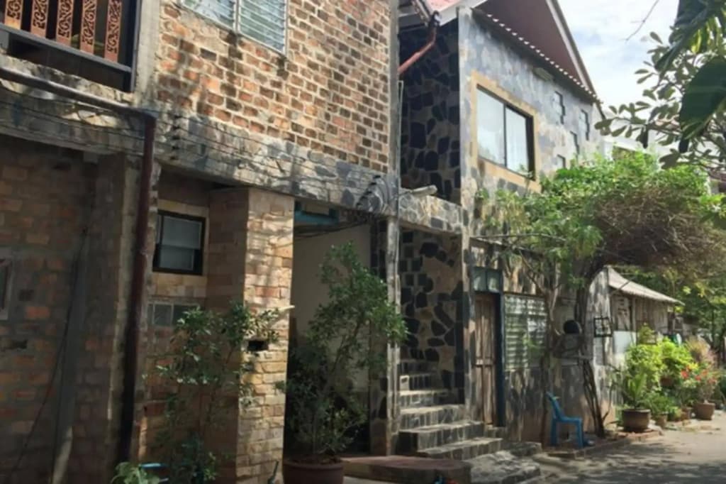 Baan Thai Homestay by bGb Villas - Hostel - photo 1