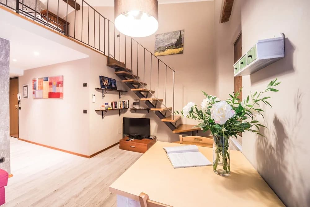 A Few Steps to The Duomo Elegant 2BD Apt - photo 11