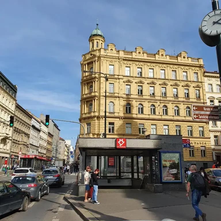 Prague Castle View Apartment - photo 2