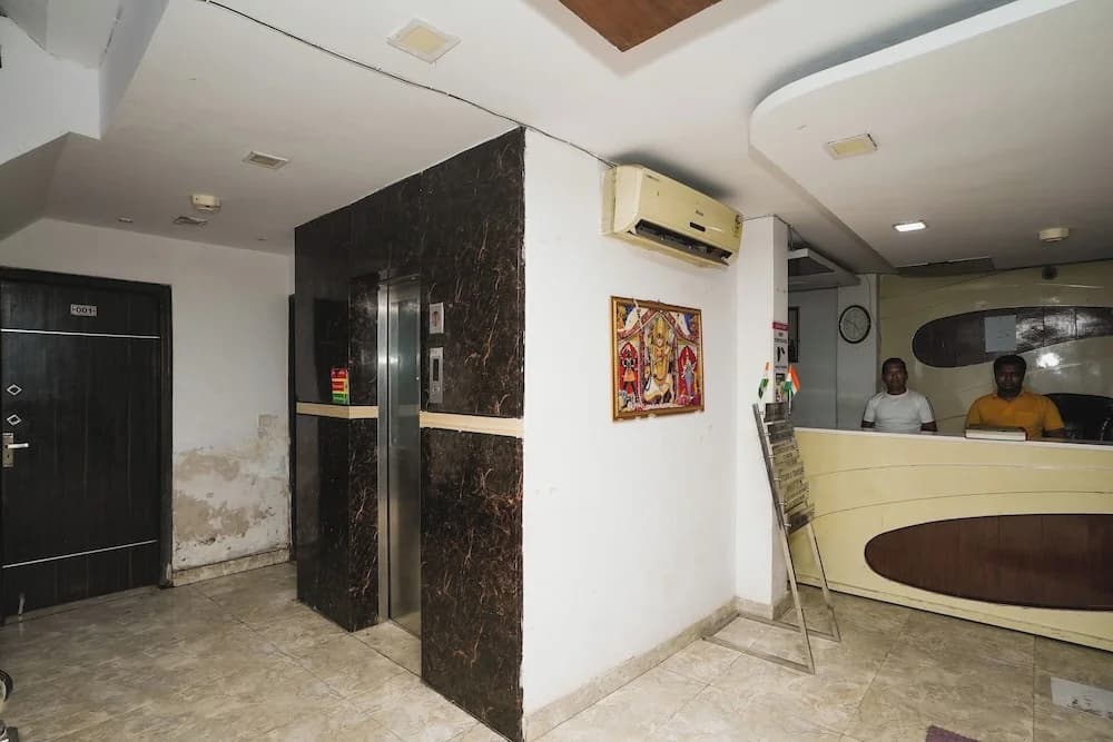 Hotel AV International Near New Delhi Railway Station, Paharganj - photo 11