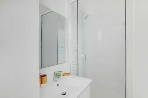 Magnifique Studio 1BR/4P - Guy Moquet / Brochant - photo 5