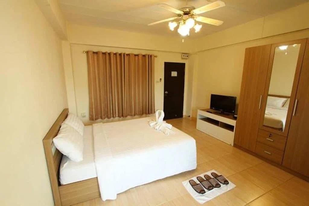 Tratip Hotel - photo 4