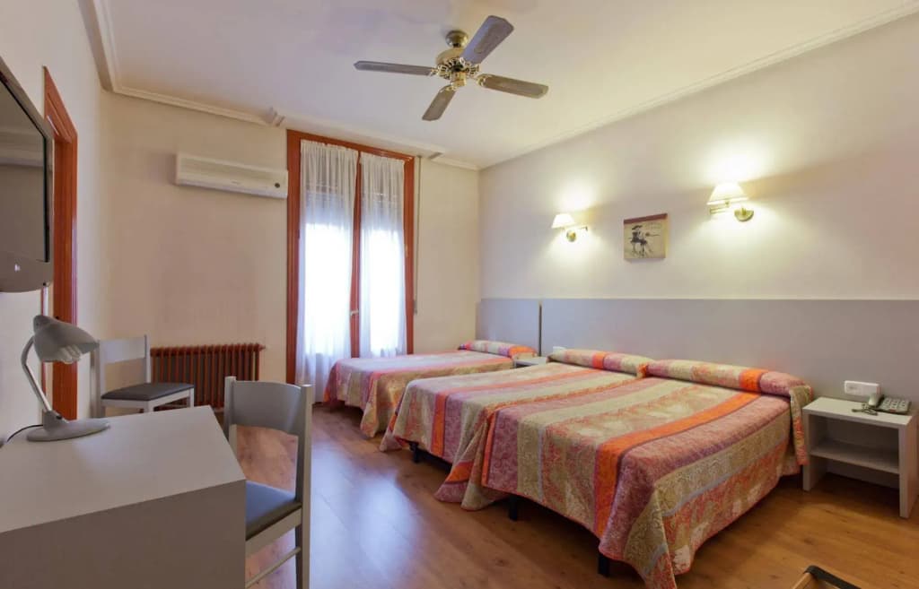 Hostal Andorra - photo 7