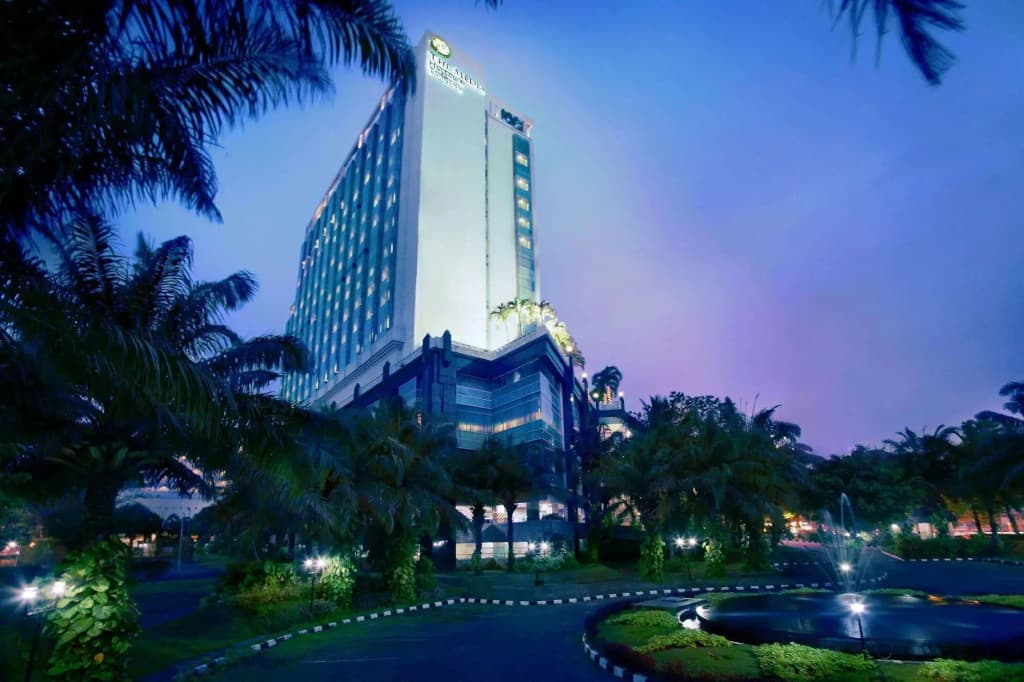 The Media Hotel and Towers - photo 18