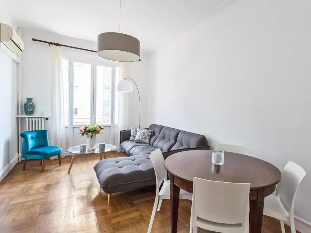 Nice, 58 M2 ! superbe appartement climatisé ! 3 couchages, proche de la promenade des Anglais et de la Gare ! ! - main photo