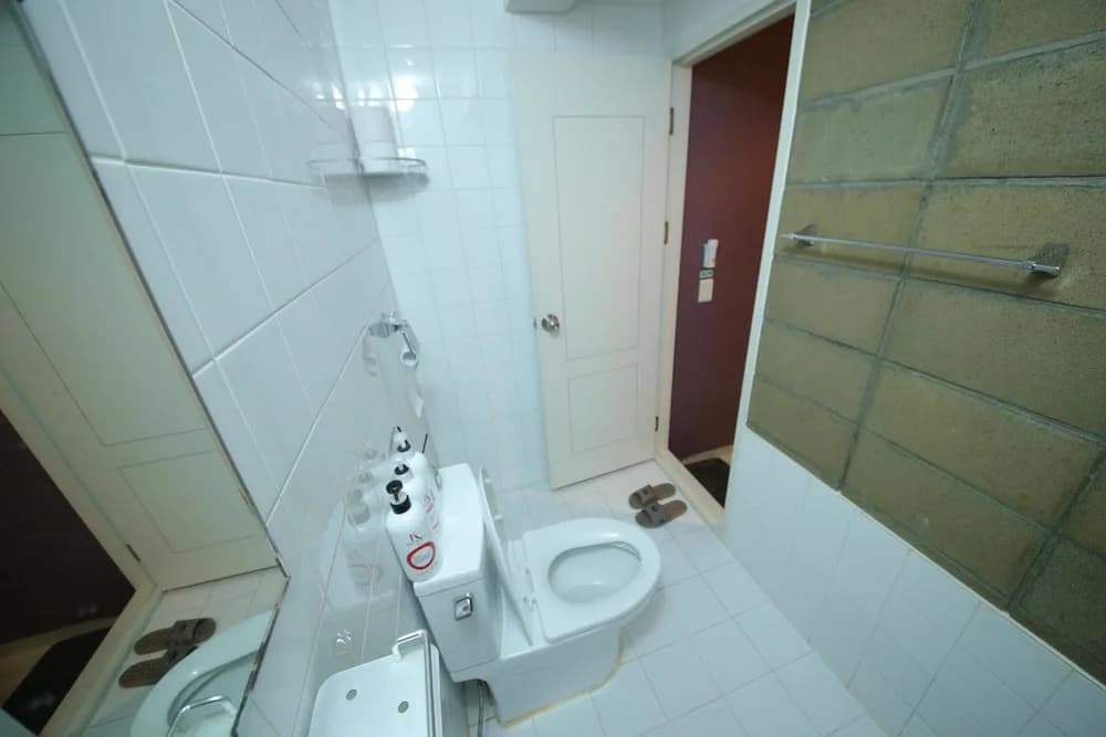 Stitches House - Hostel - photo 8