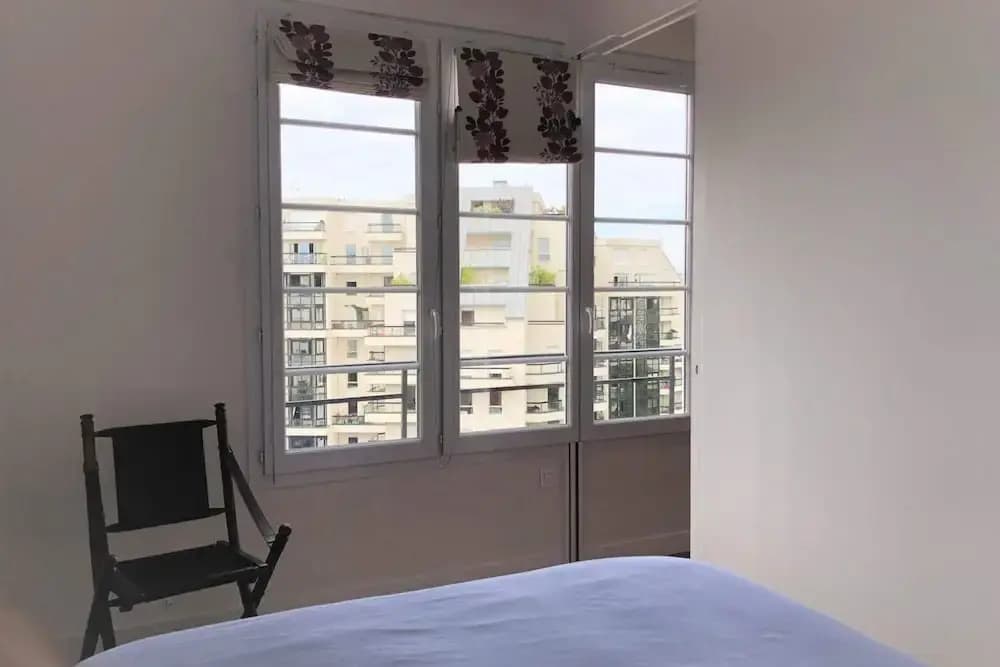 Apartment for 4 Persons View on the Eiffel Tower - photo 2