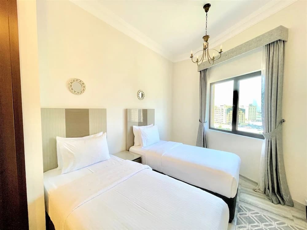 Spacious Marbella 2BR With Scenic Views - photo 6