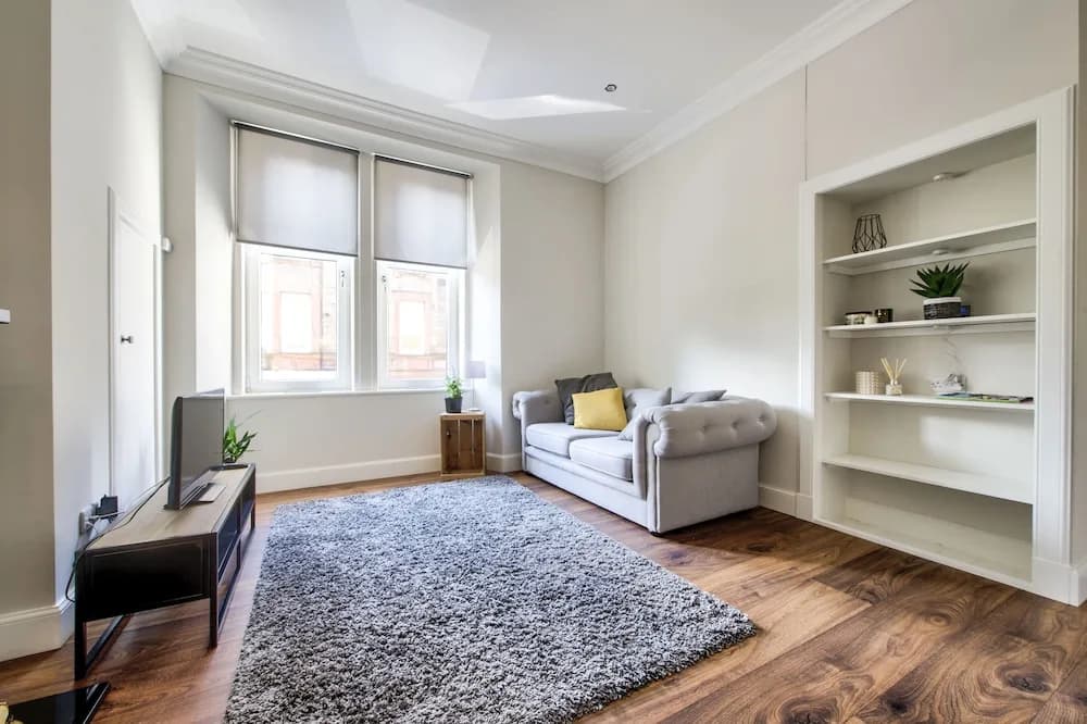 Stylish Modern Apartment Parking - photo 5