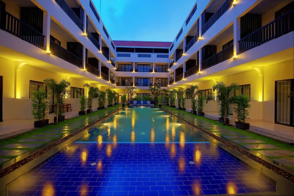 New Riverside Hotel - photo 22