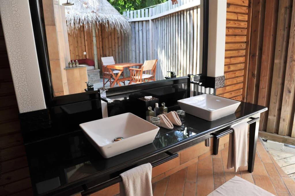 Komandoo Maldives Island Resort - photo 5