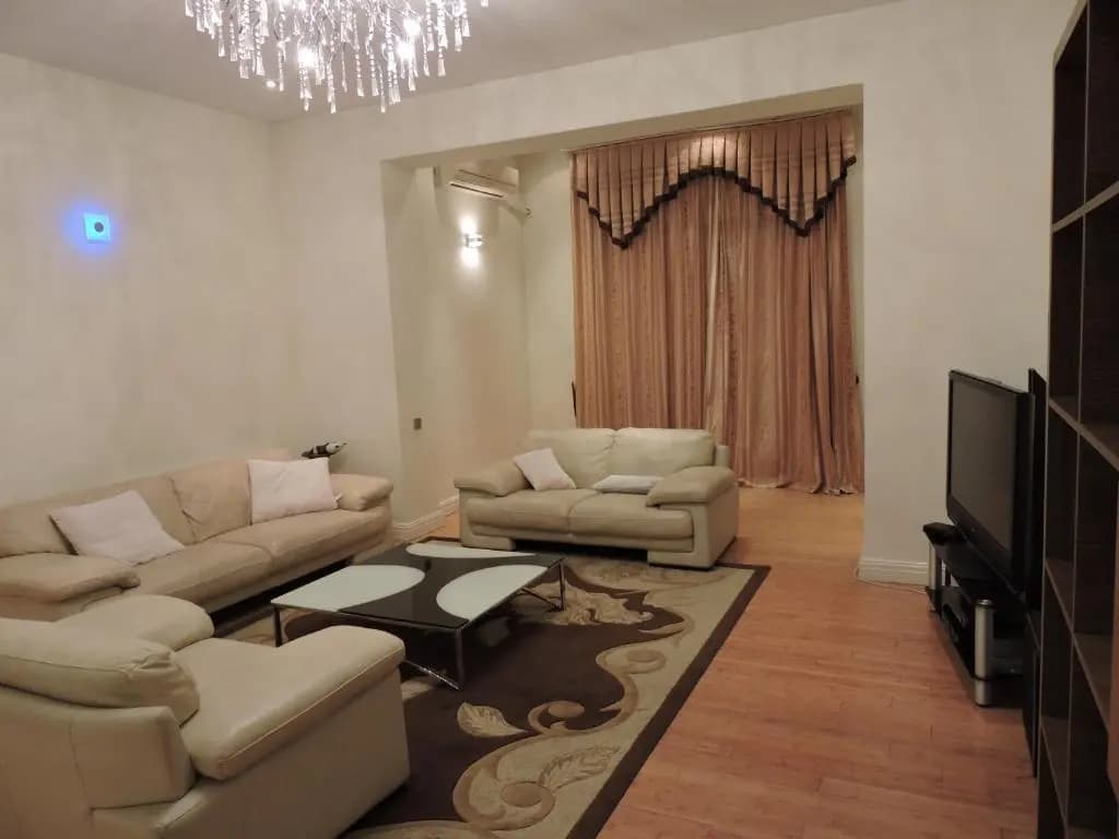 1 Shota Rustaveli Avenue - photo 4