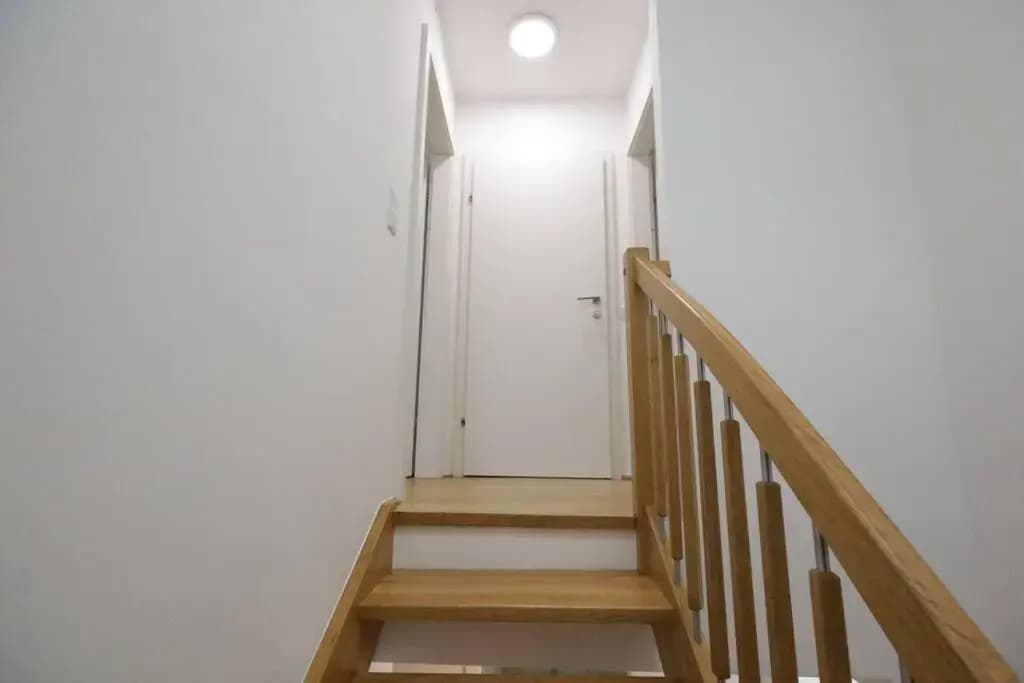Charming Flat & Balcony near CentralStation Apt15 - photo 10
