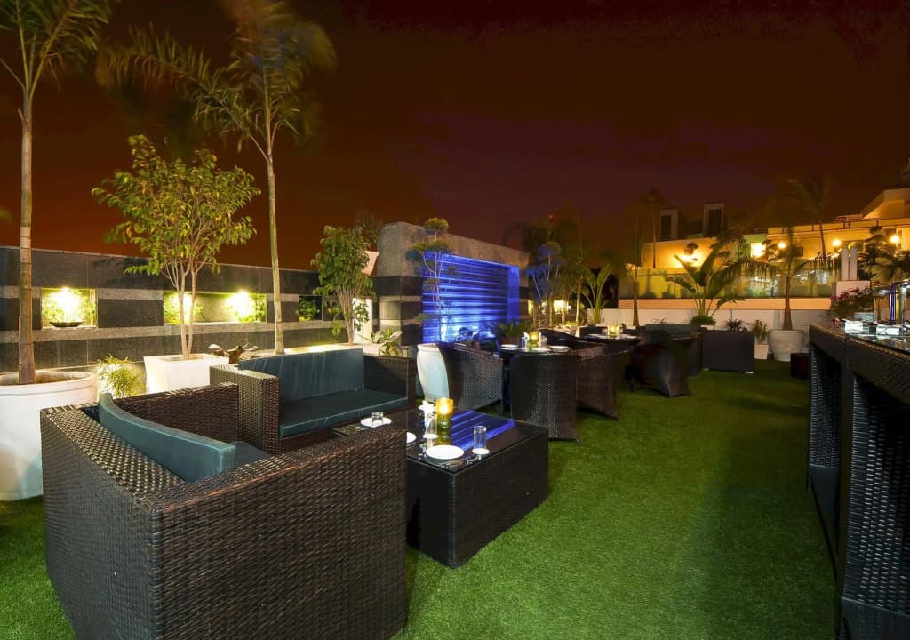 Hotel Swaran Palace - photo 13