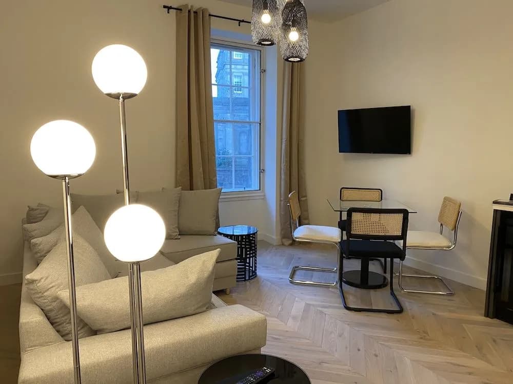 Leith Street Suite - photo 3