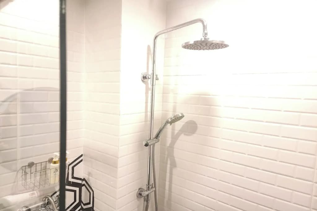 J Place Hotel - photo 9