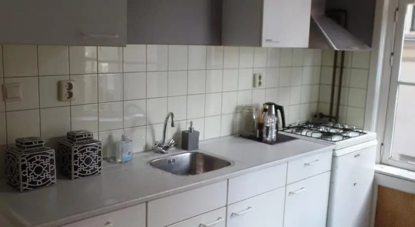 Canalside Apartments - photo 9