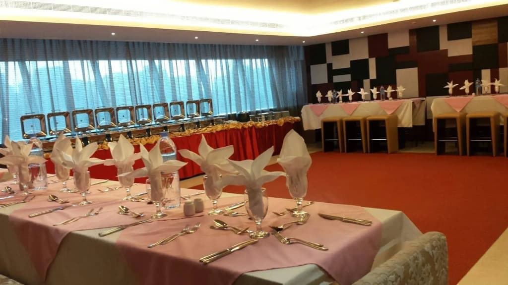 Al Jazira Club Hotel - photo 15