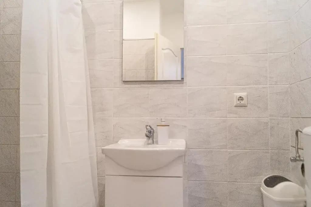 Pleasant 3BR shared Apartment- Ideal for Longstays - photo 8