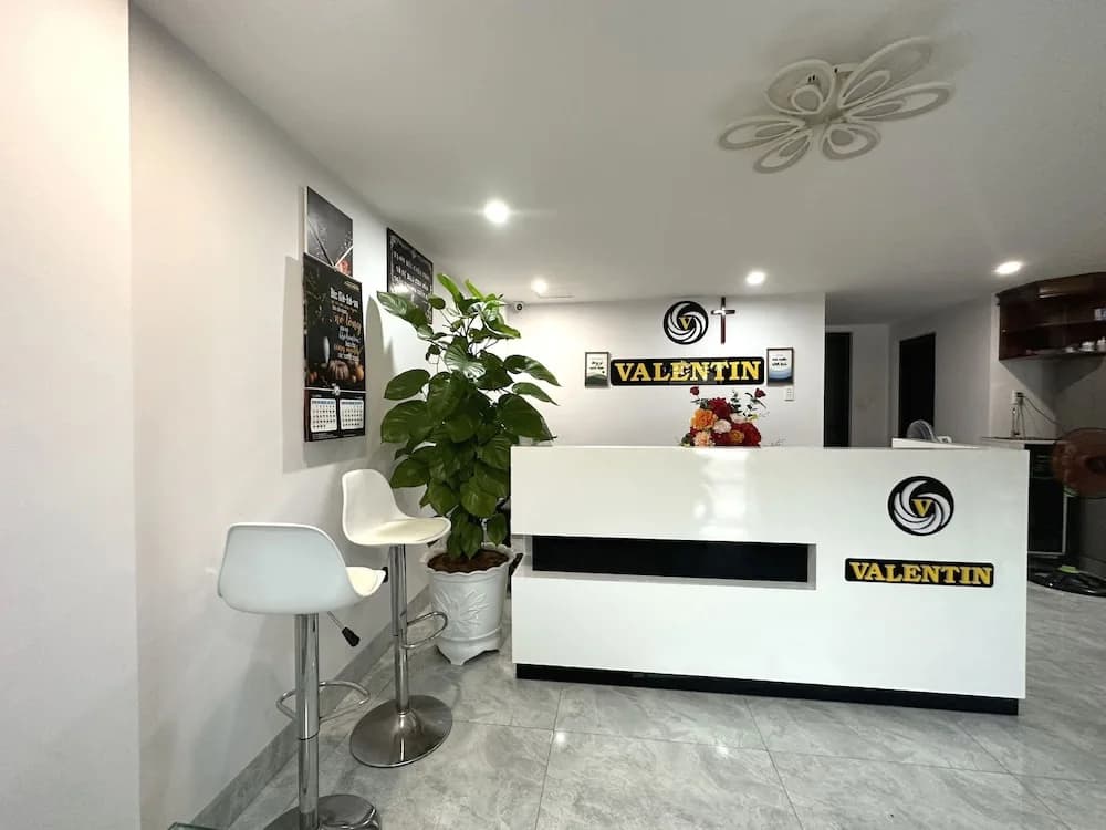 Valentin Hotel - photo 2