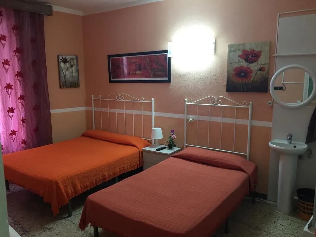 Hostal Díaz - photo 8