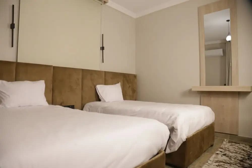 Golden House - photo 6
