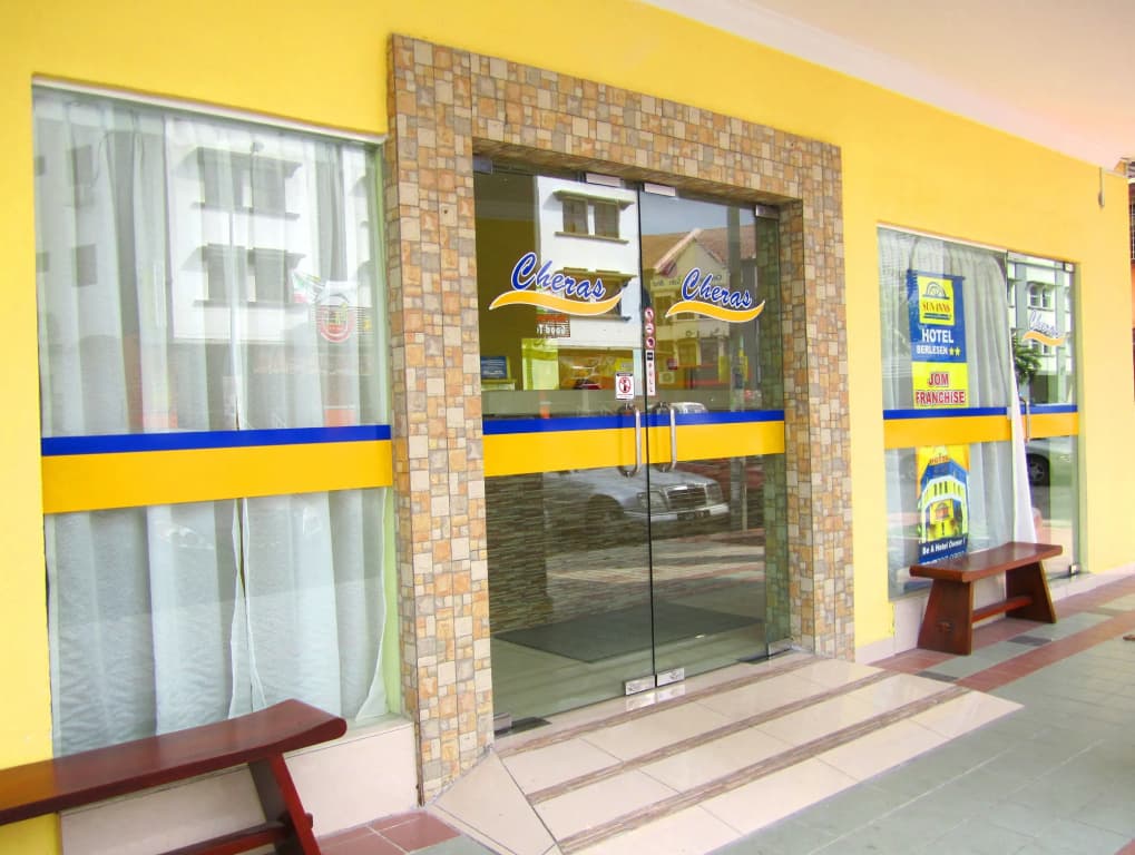 Sun Inns Hotel Cheras - main photo