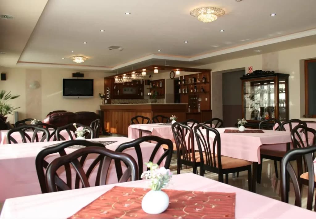 Le Rose Hotel - photo 22