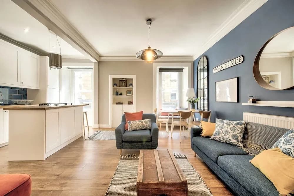 Spacious And Beautiful 2Br Flat In Morningside - photo 2