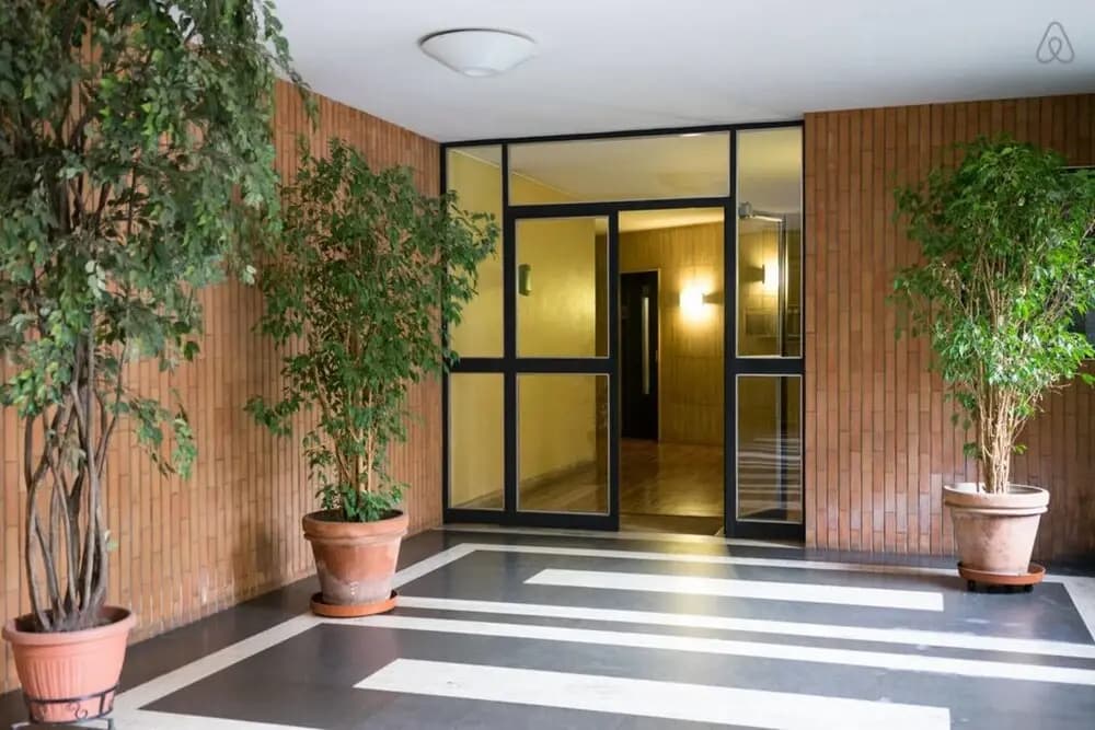 Large Flat With Garden and car Parking - photo 12