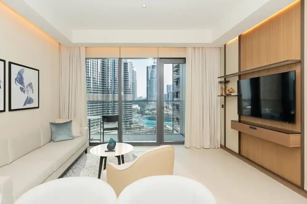 Luxury StayCation - Modern Comfort: 3-BR at The Address Opera - photo 23