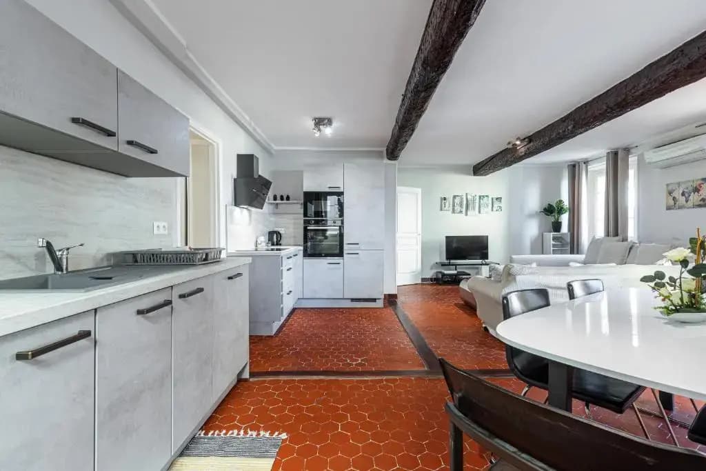 Large 3 Bdr Old Town - AC - photo 16