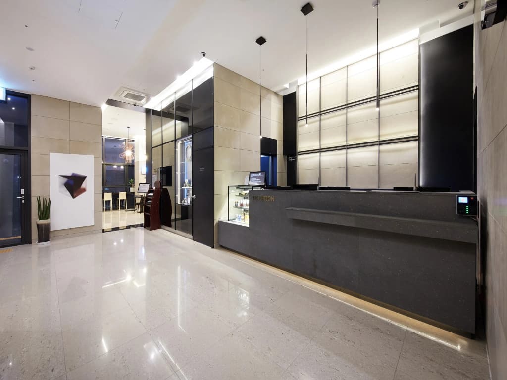 Standard Hotel - photo 2